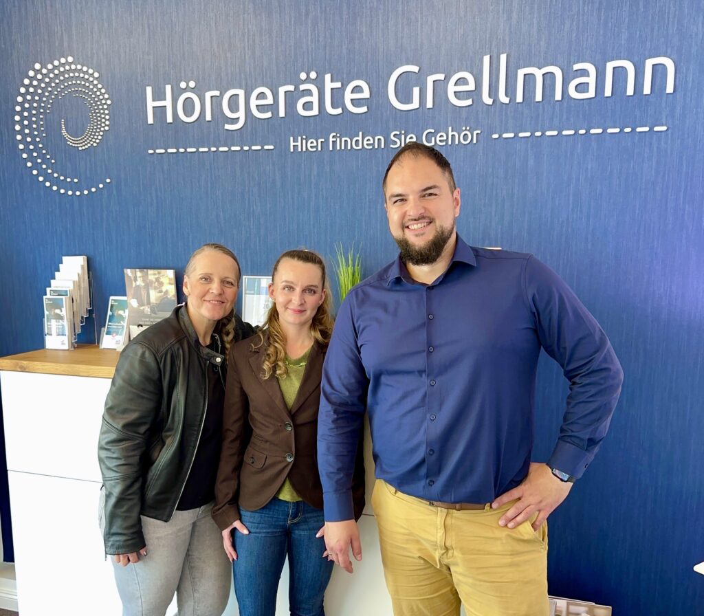 Mitarbeiter Gruppenfoto bei Hörgeräte Grellmann.